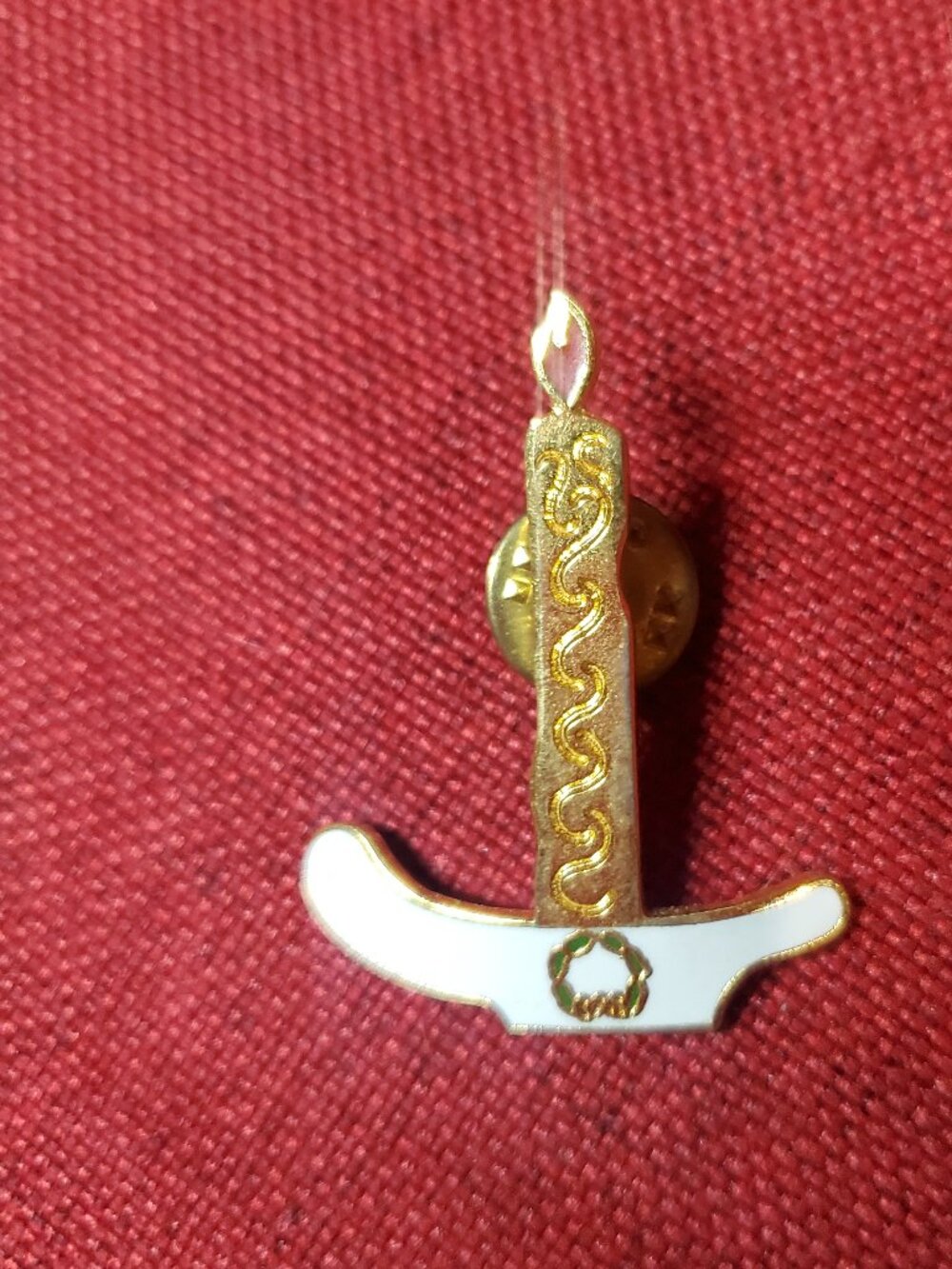 Vintage Gold & White Enamel Christmas Candle Lapel Pin with Holly Wreath Detail